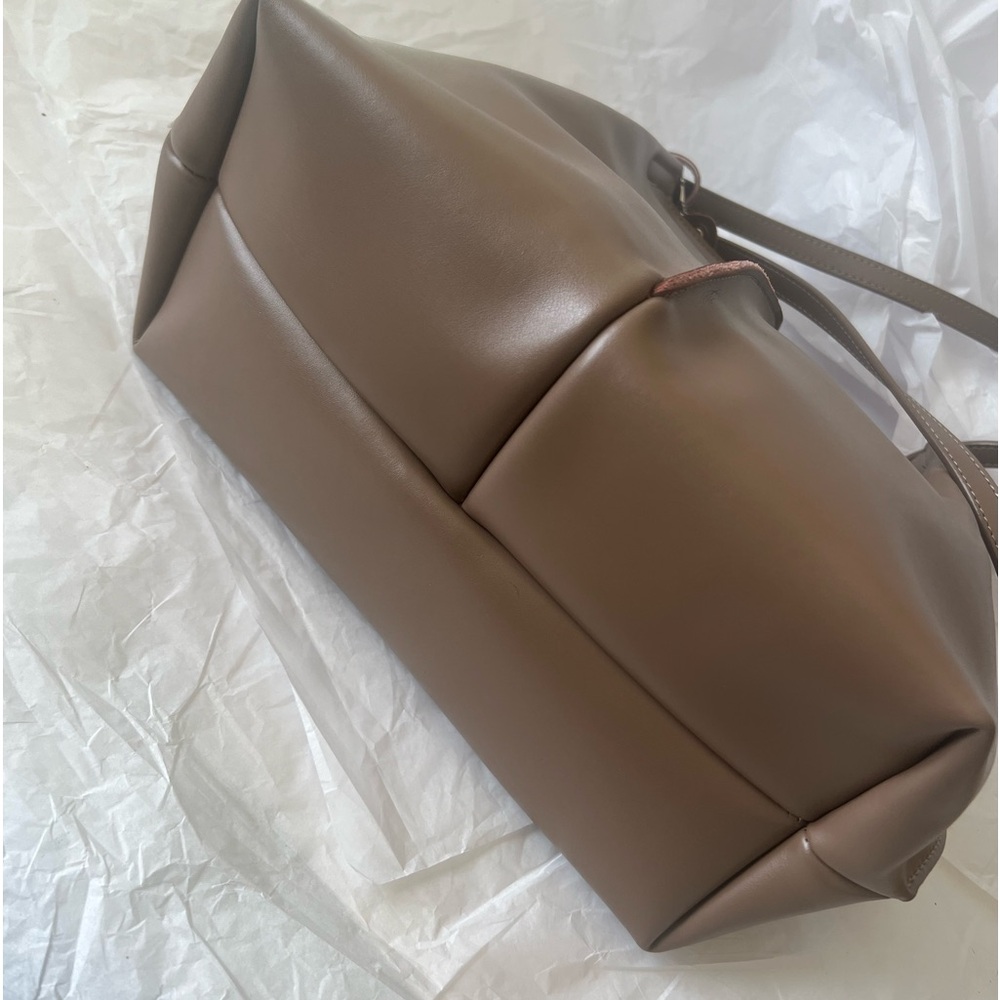 NWOTS Leather Tote Bag NWOTS - Picture 8 of 16